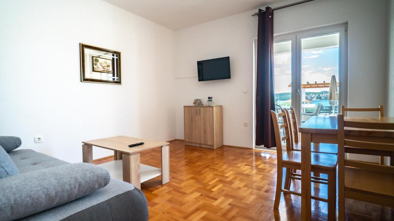 Calma Apartments Trogir Exterior photo