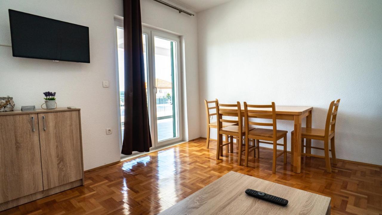 Calma Apartments Trogir Exterior photo