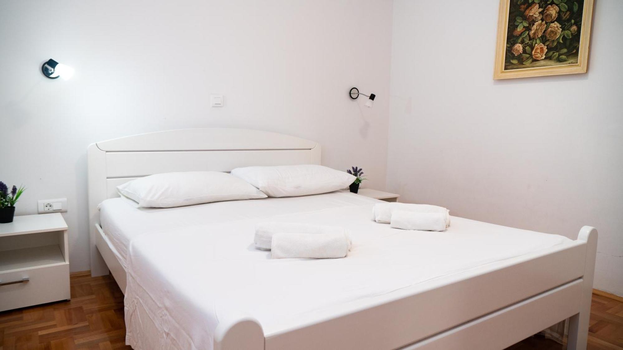 Calma Apartments Trogir Exterior photo